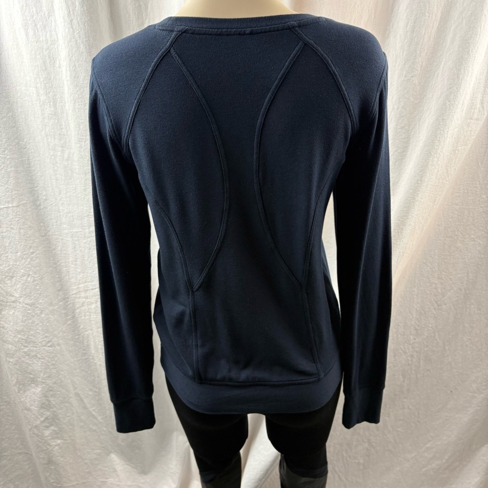 Kit and Ace Navy Long-Sleeve Crewneck Top S/M - Picture 2 of 6